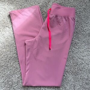 Figs Livingston in Chalk Pink